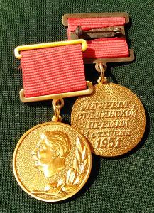 RUSKO CCCP Medaile Stalinova cena I st. pozlacená kopie