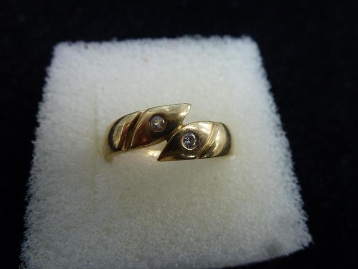 Zlatý prsten s briliantem a zirkonem  ryzost 585 - Šperky