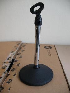 Stolní stojan pro mikrofon - mosazné šroubení