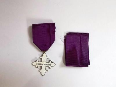 Medaile / kříž  POUR  LA  LIBERTÉ - vm52