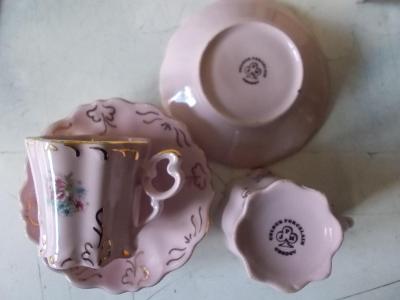 Porcelánový servis kávový Chodov Karlovy Vary Top stav růžový 6 kusů