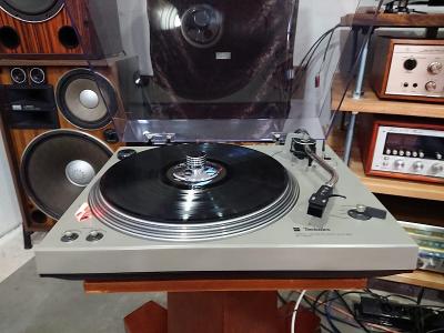 gramofon Technics SL 1500
