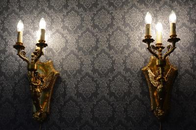 Zámecké bronzové lampy s bohyněmi - pár