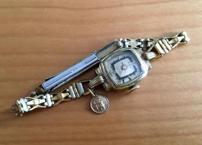 Art Deco 17 jewels zlacené dámské stylové koktejlové mechanick hodinky