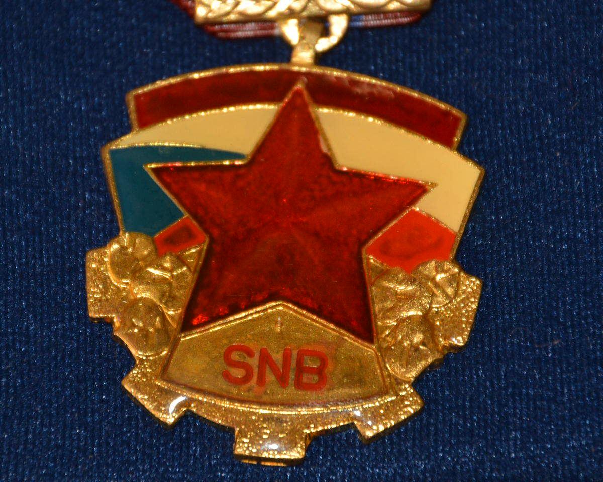 Medaila - Rád SNB + etue - Zberateľstvo