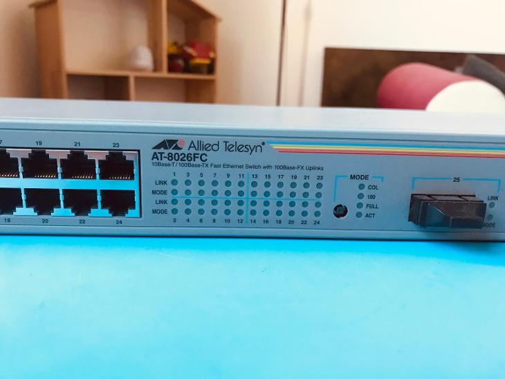 Network switch Allied Telesyn AT-8026FC, 24 portů - Síťové prvky