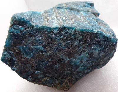 Modrý Apatit XXL - Nádherně zbarvený vzorek - 1150 g - Brazílie - TOP