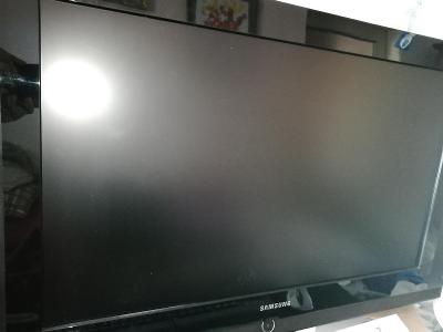 Televize SAMSUNG LE32S67BD - funkční + 2x dálkové ovládání-JEN OSOBNĚ!