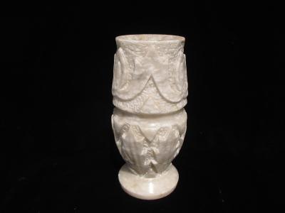 Starožitná mramorová váza 