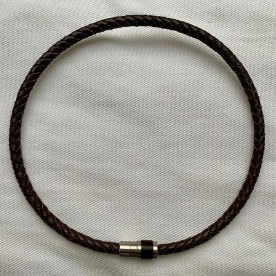 TENO - pansky koženy náhrdelník z chirurgické oceli, značkový.