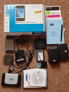 PDA Hewlett-Packard iPaq hx4700 včetně příslušenství. Sbírkový stav!