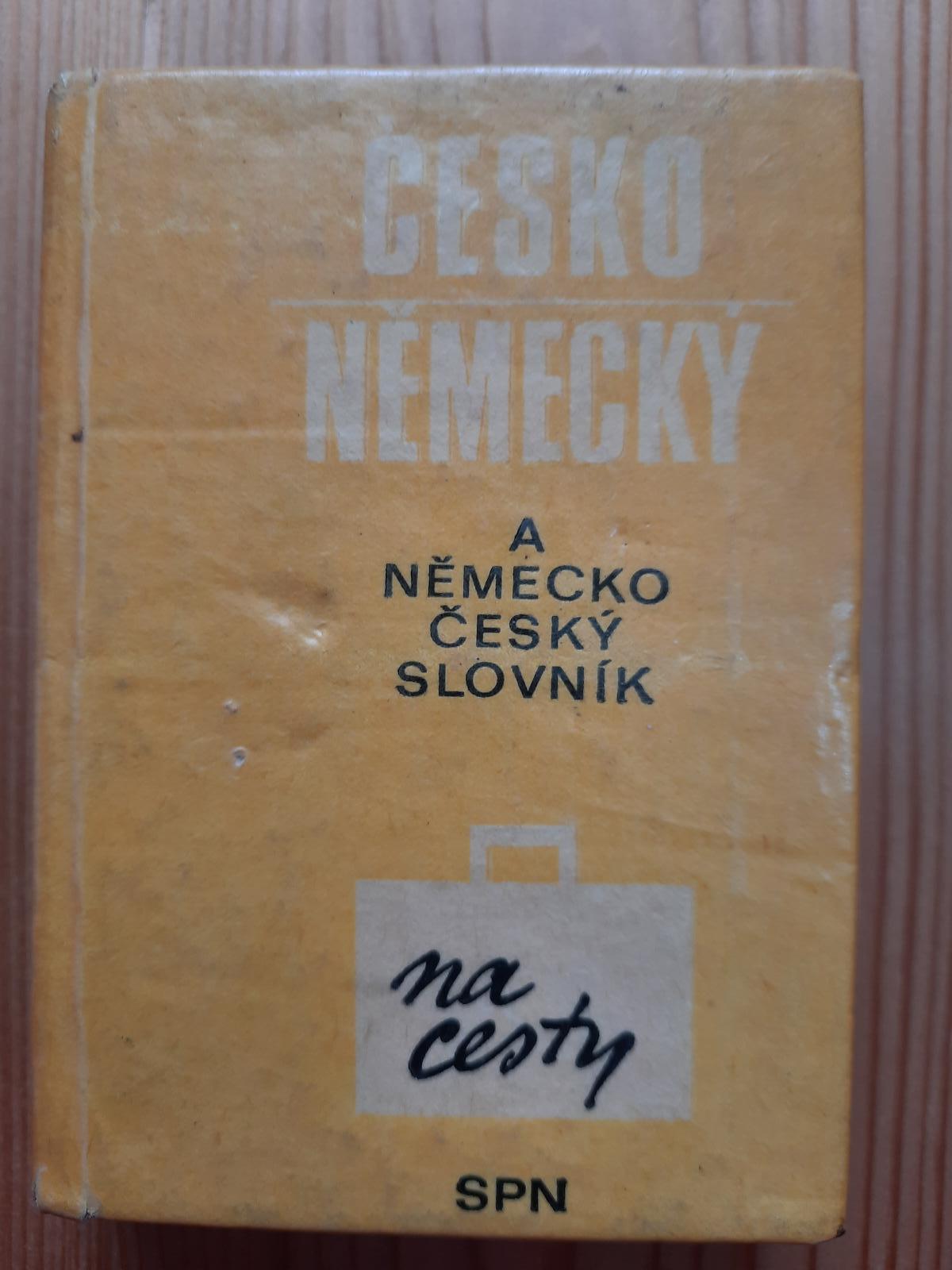 Německo-český a česko-německý slovník na cesty - Učebnice