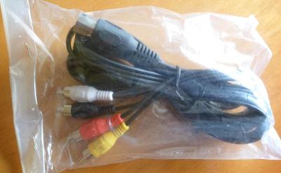 AV kabel pro Commodore 64