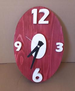 Dřevěné nástěnné hodiny-ovál-čísla-červeň rumělková x bílá