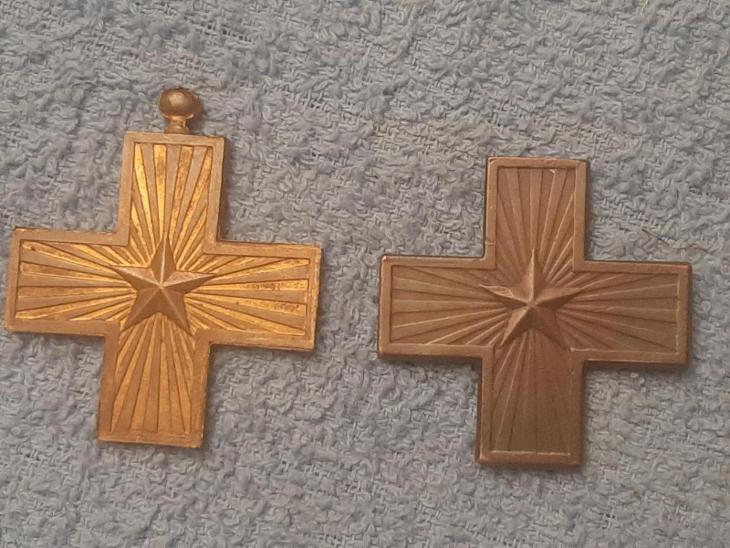 2x kříž MERITO DI GVERRA - nehotové kusy z výroby, zajímavost - Sběratelství
