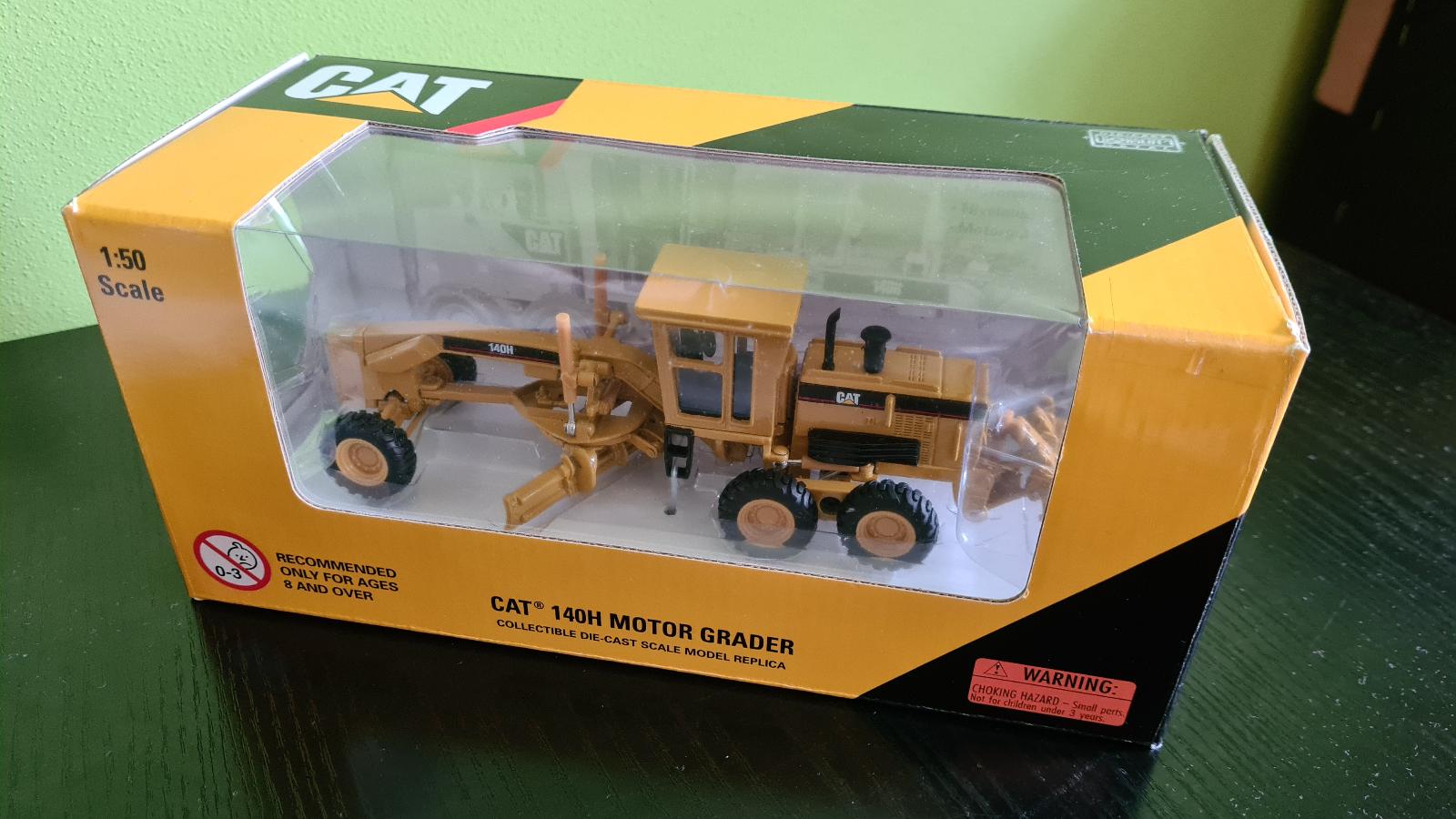 Caterpillar Cat 140h Motor Grader 1/50 Scale by Diecast Masters