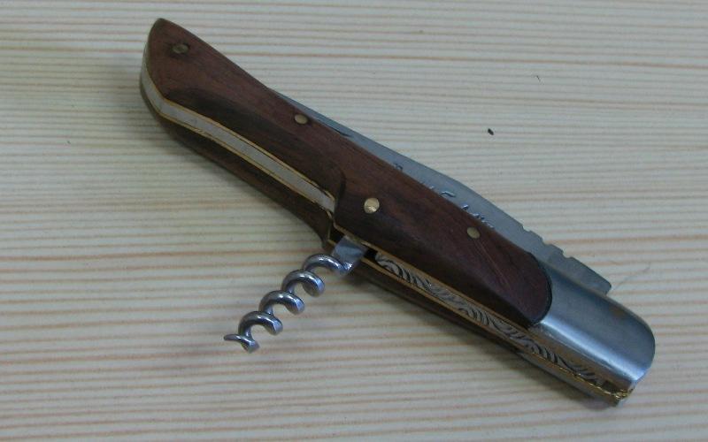 Zavírací nůž francouzského typu laguiole s vývrtkou (NOVÝ)