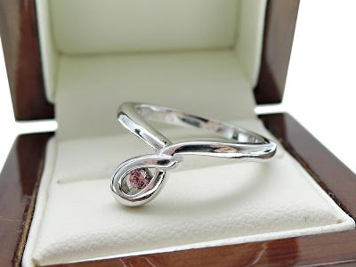 Strieborný značkový prsteň- Allure