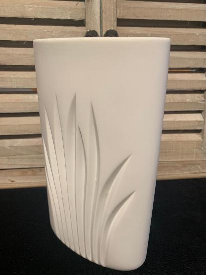 Biskvitová váza s reliefem zn. Rosenthal