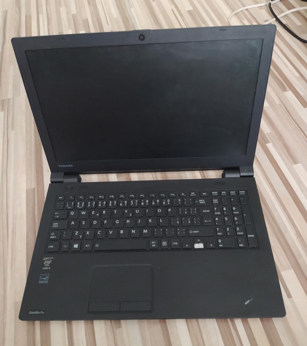 notebook Toshiba Pro R50-B-119 - i5-4210 - na díly /S1312/  - NAPOSLED - Počítače a hry