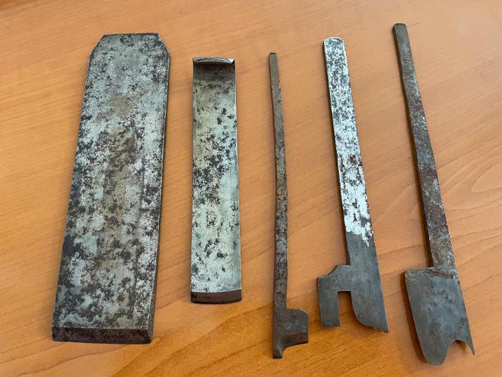 staré truhlářské nože - hoblíky 