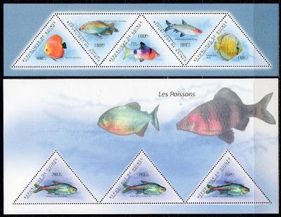 Guinea-Sladkovodní ryby 2011** Mi.8594-8598+Bl.1986 / 38 €