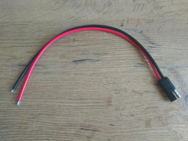 Napájecí kabel pro Motoroly řady GM, CM - délka 30cm - undefined