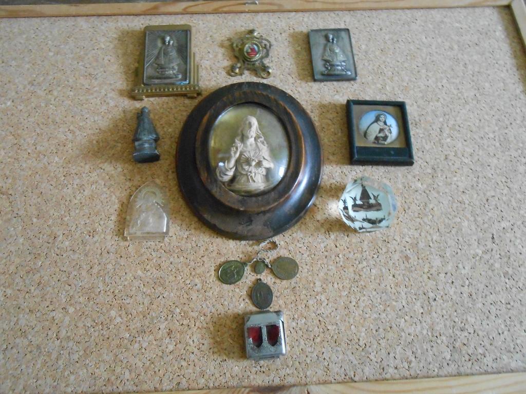 Sbírka různých a velice zajímavých svátostek miniatura na plechu atd. - Sběratelství