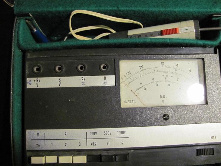 Měřič izolačního stavu a voltmetr PU311 Metra, asi nutná oprava - Elektro