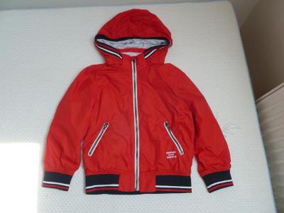 Nylonová bunda s podšívkou z H+M vel.116 (5-6 rokov) červená, lemy