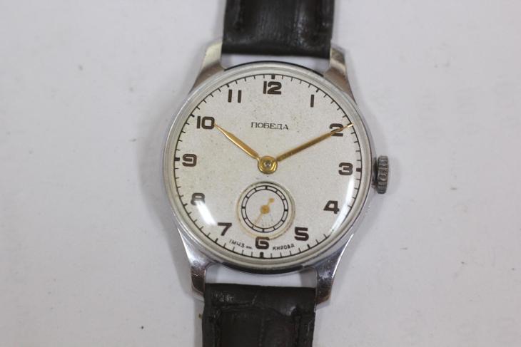 pánské hodinky Poběda USSR, bílý číselník TOP STAV