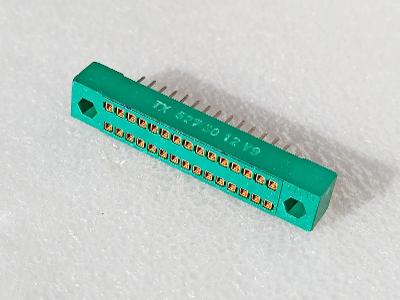 Konektor SUR 30 pinů samice, rovné vývody do DPS, TX 527 30 12 TESLA