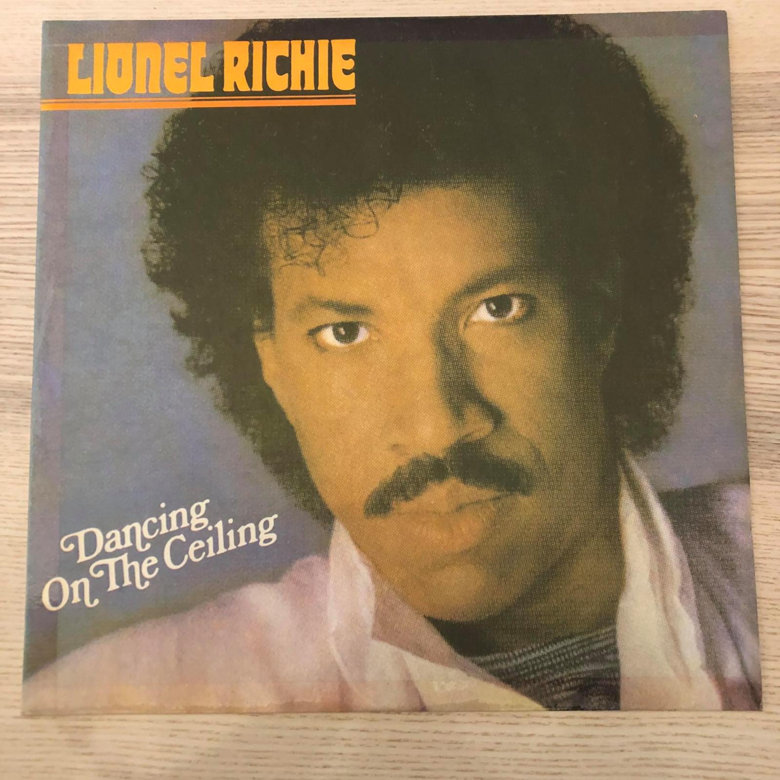Lionel Richie – Dancing On The Ceiling - Hudba