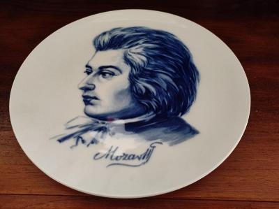 Nádherný porcelánový talíř - závěsný - J.A.MOZART - MEISSEN 1974