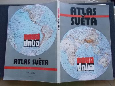 Brožovaná kniha Atlas světa geopolitický socialismus propaganda 