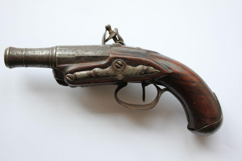 Stará - Kresadlová Pištoľ č.105T - Zberateľské zbrane