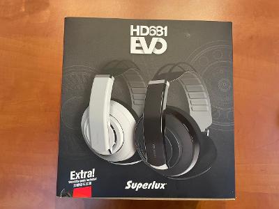 Superlux HD861 EVO White, polootevřená dynamická sluchátka, NOVÉ