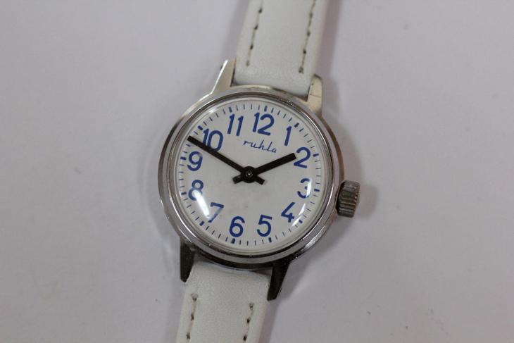 Dámské hodinky Ruhla , Made in GDR, modré znaky - Starožitnosti