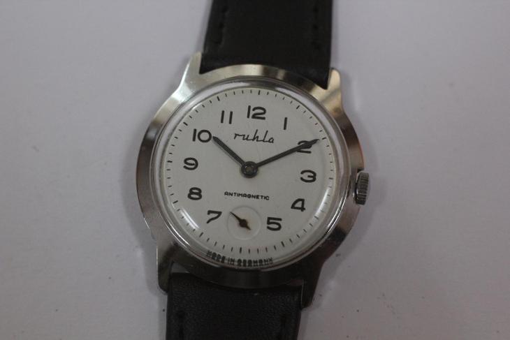 Pánské hodinky Ruhla , Made in GDR, bílý číselník