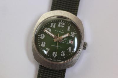 Pánské hodinky Ruhla , Made in GDR, military, datum