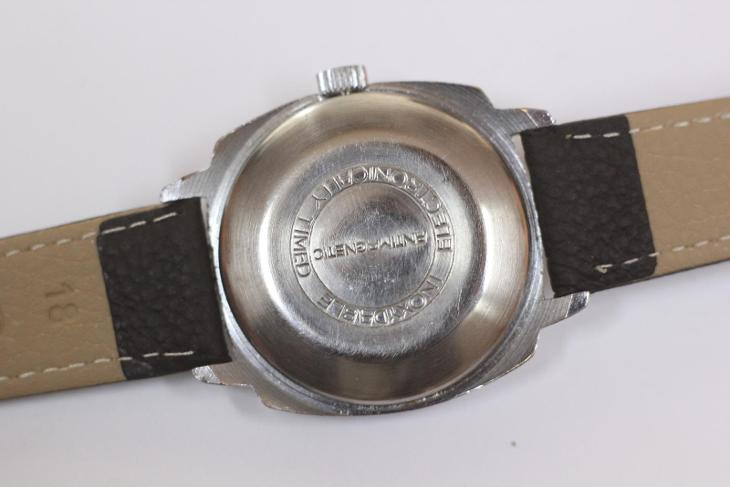 Pánské hodinky Ruhla de luxe , Made in GDR, žlutý číselník, - Starožitnosti