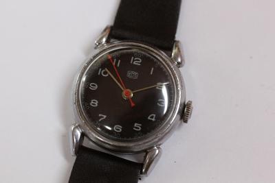 Pánské hodinky UMF Ruhla, Made in GDR, černý číselník