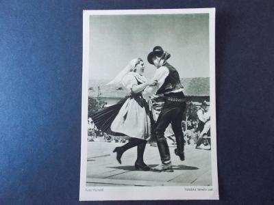 Pohlednice Protektorát foto Humpál Valašsko žně 1944 tanec kroje 