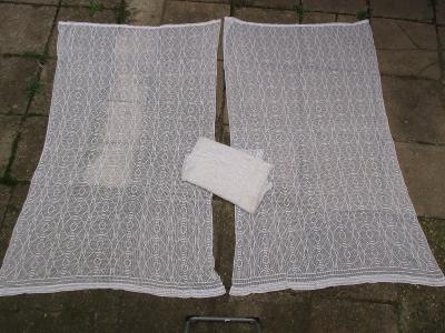 Starožitná háčkovaná záclona 3 díly / 200 x 125 cm 