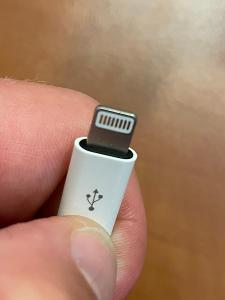 Adaptér redukce micro USB - Apple Lightning, univerzální