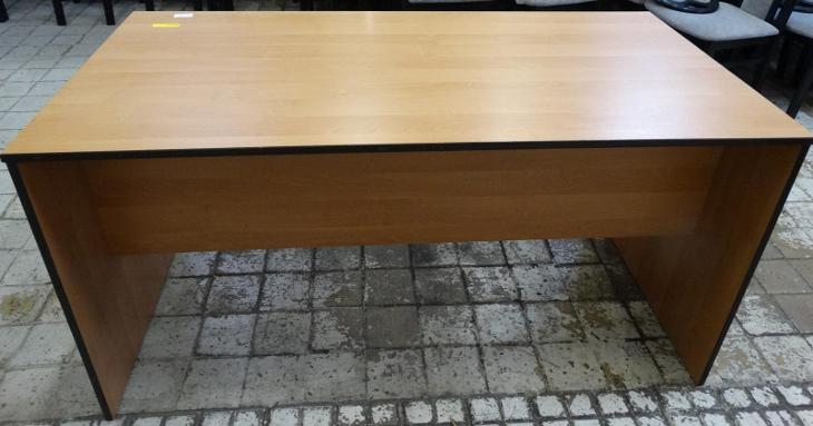 Stůl psací dřevěný vhodný do studentského pokoje nebo pracovny - Pracovna