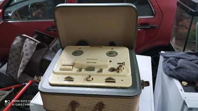 Vintage magnetofon TELEFUNKEN 85 KL