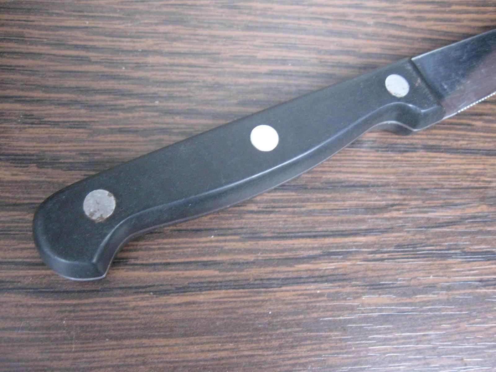 Speciální nůž -zubatý na řezání balíků ap. orig CONSTRUCT bezpečnostní - Nářadí