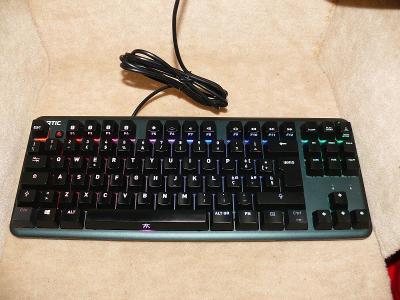 Profesionální KOVOVÁ herní klávesnice Fnatic Gear mini Streak