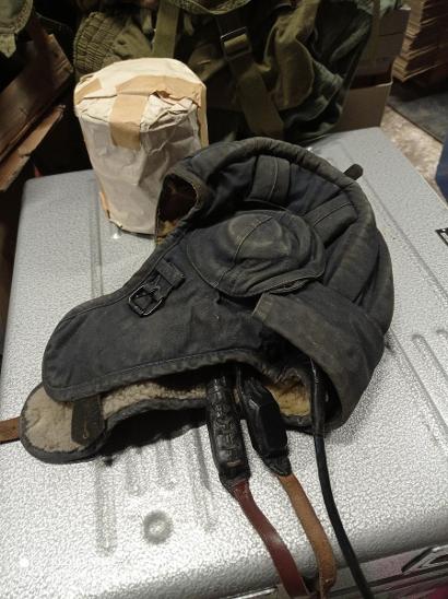 č.413 Tanková kukla - helma přilba pro tankisty RUSKO zimní s kožíškem - Sběratelství